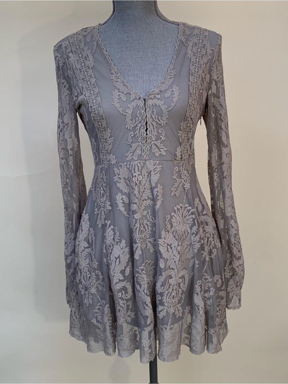 Free People Gray Floral Lace Reign Over Me V-Neck Midi Dress 6 Fairy Whimsigoth